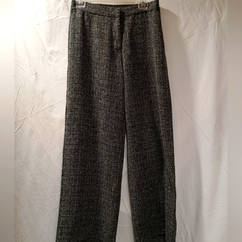 6 women's Metro style business slacks